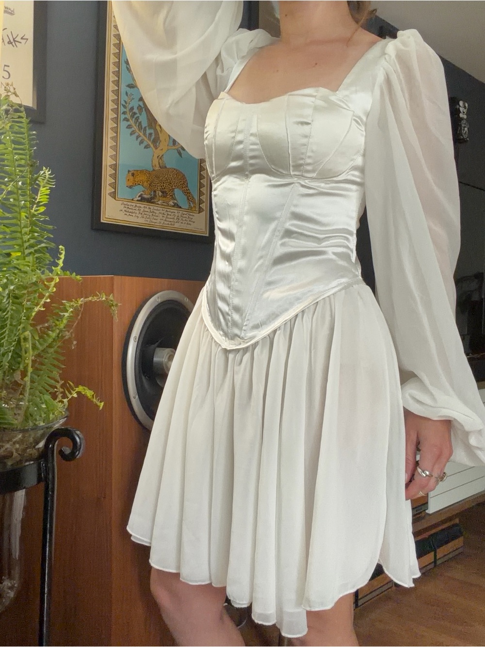 Missord Lantern Sleeve White Mini Satin Bustier mini dress